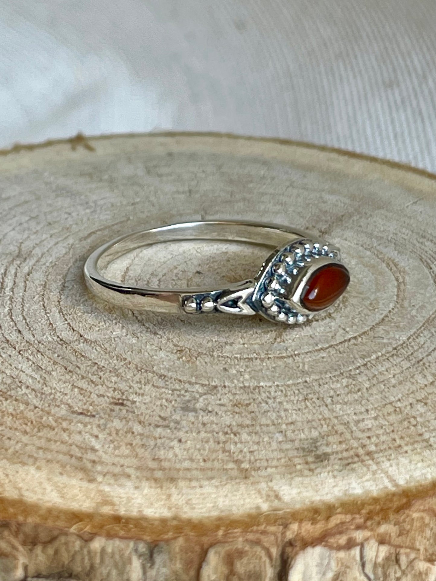 Bague en pierre naturelle de Cornaline en argent 925