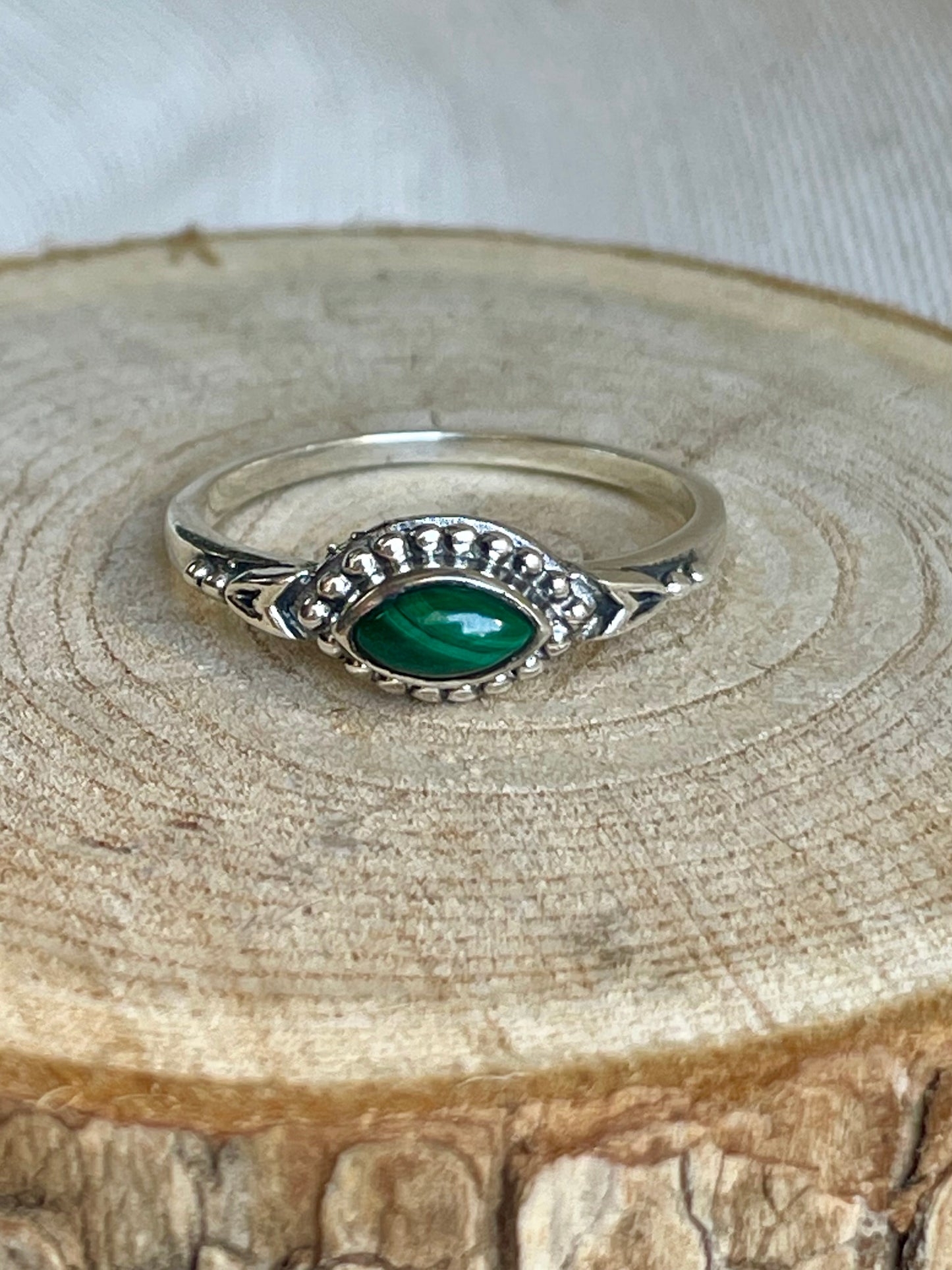 Bague en pierre naturelle de Malachite en argent 925