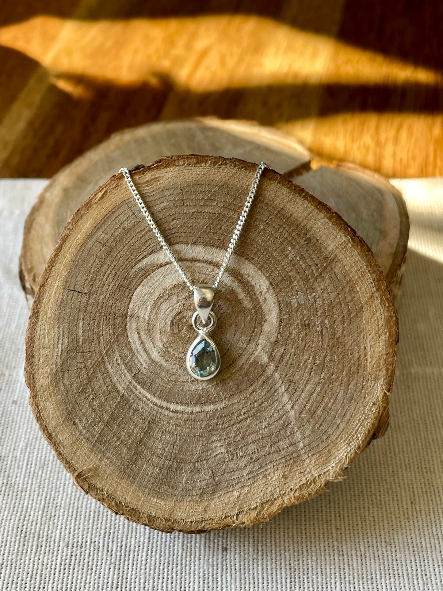 Pendentif en pierre naturelle de topaze en argent 925