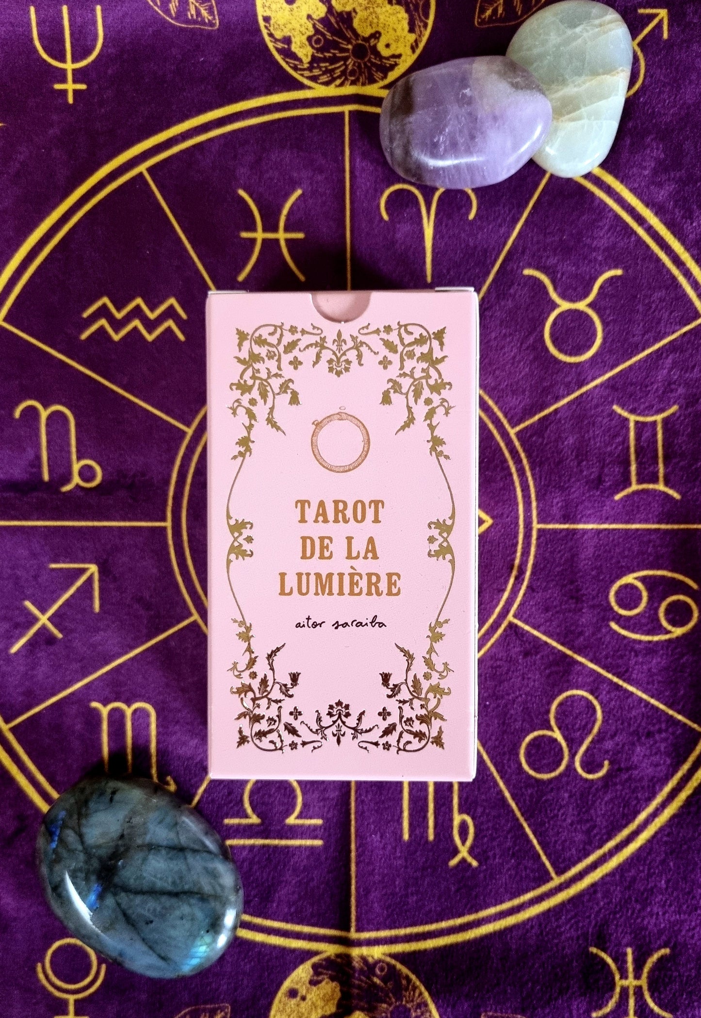 Tarot of Light - Aitor Saraiba