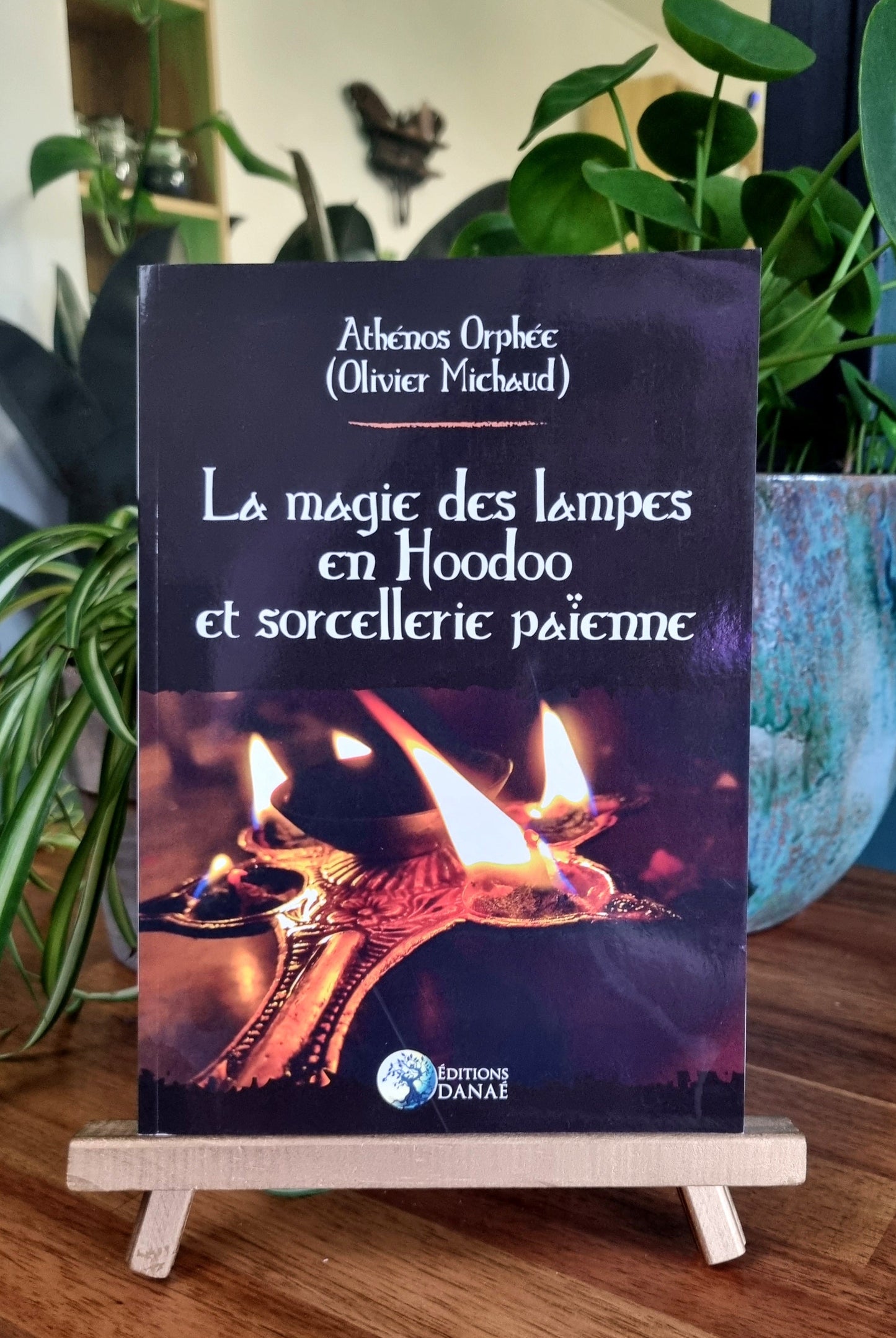 La Magie des Lampes en Hoodoo et Sorcellerie païenne - Athénos Orphée