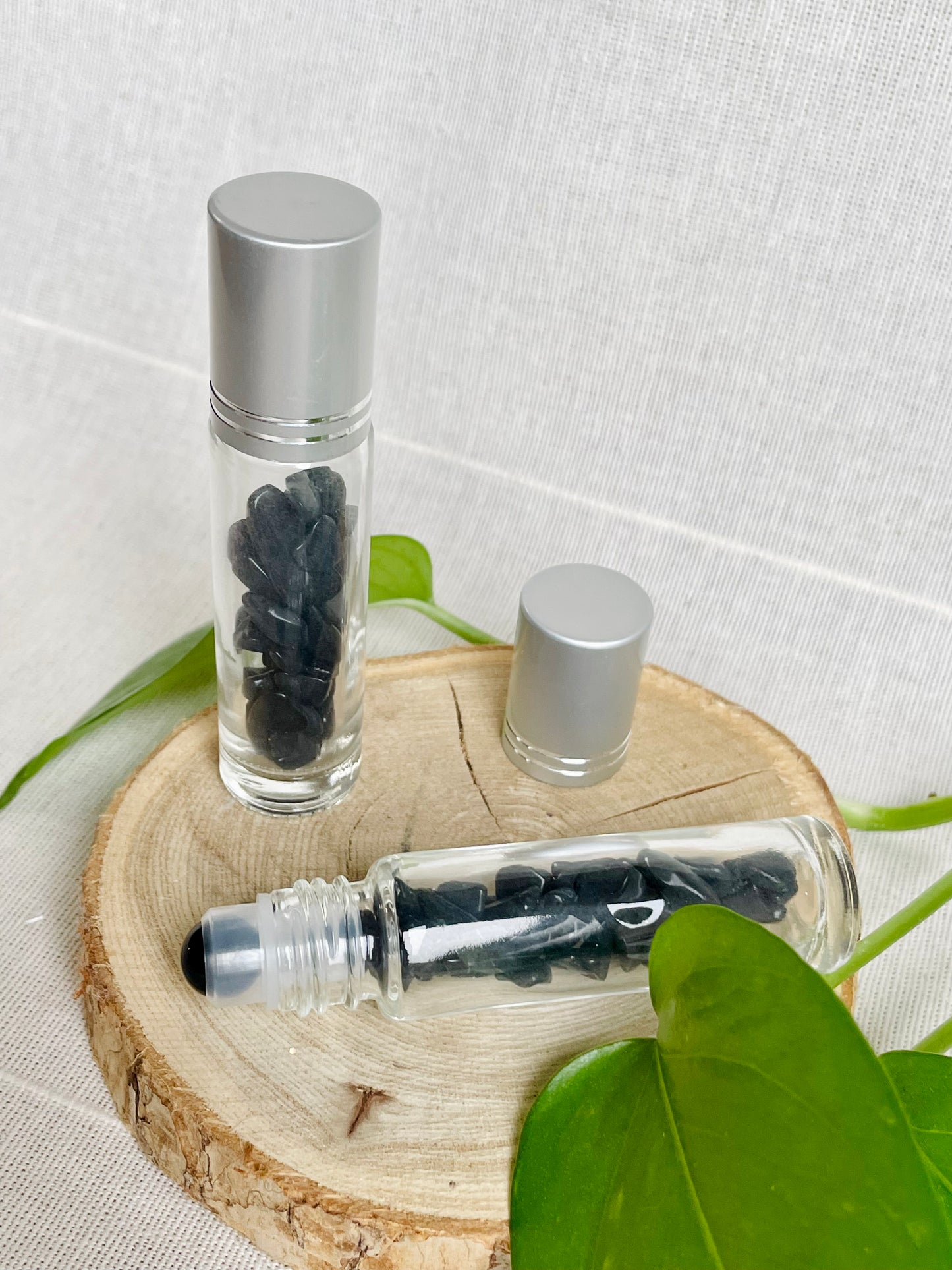 Applicateur roll-on professionnel lithothérapie et bien-être obsidienne noire