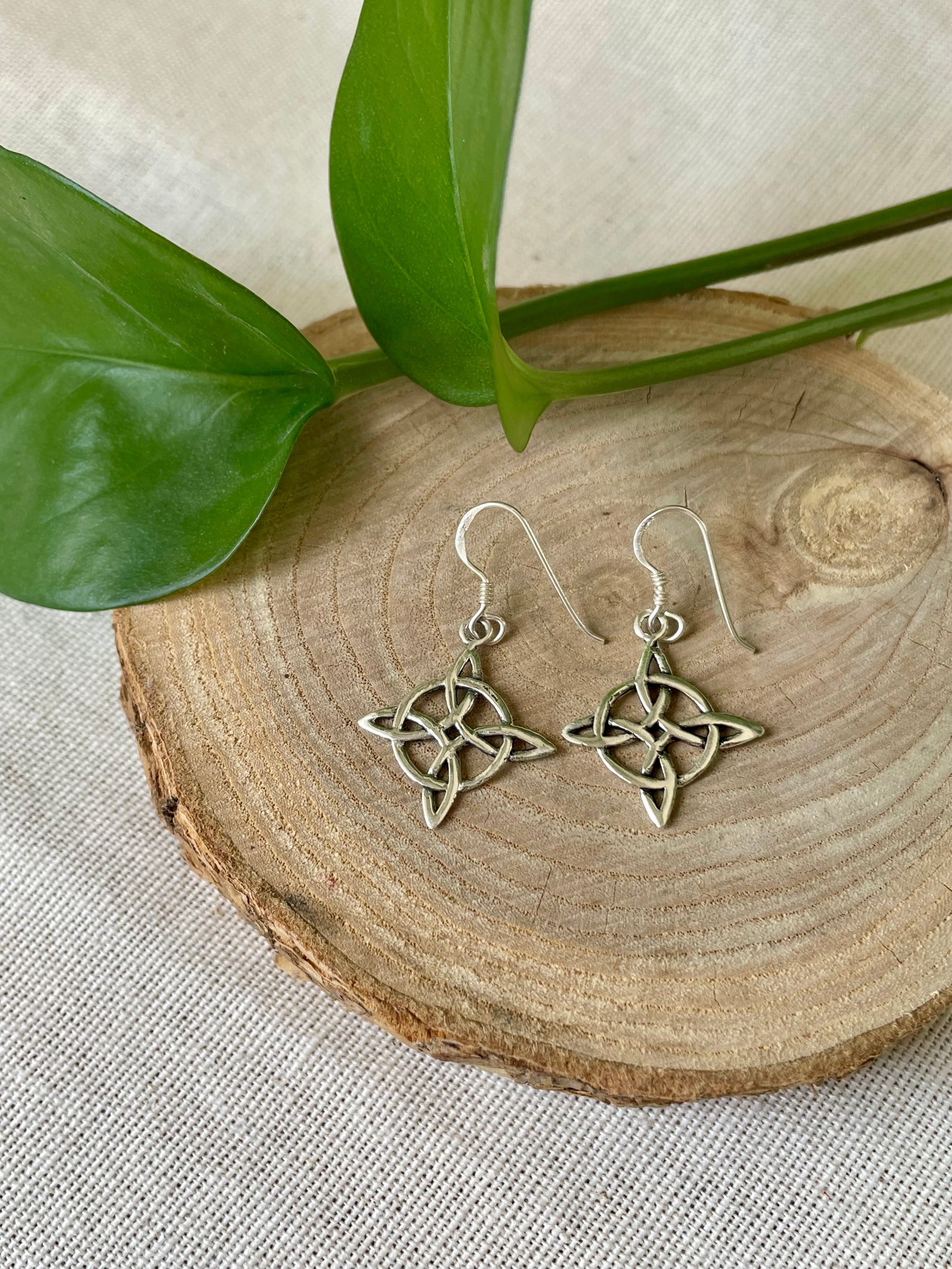 Boucles d’oreilles Nœud de sorcière argent 925