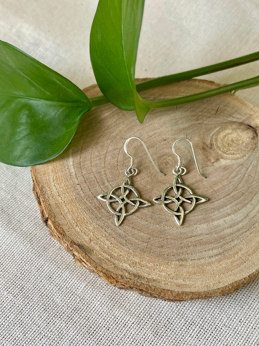 Boucles d’oreilles Nœud de sorcière argent 925