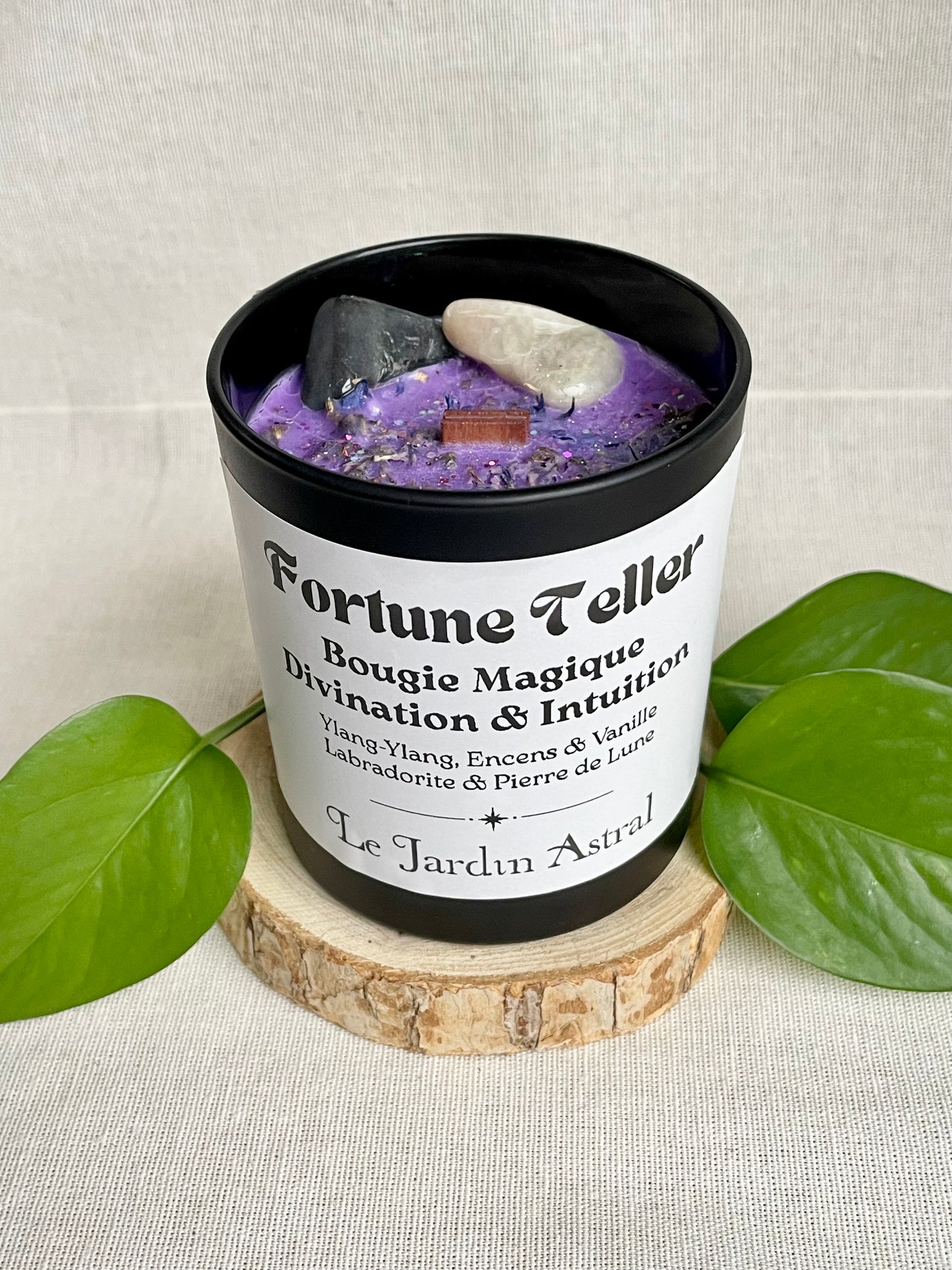Bougie artisanale consacree fortune teller divination et intuition ylang ylang encens vanille labradorite pierre de lune haut