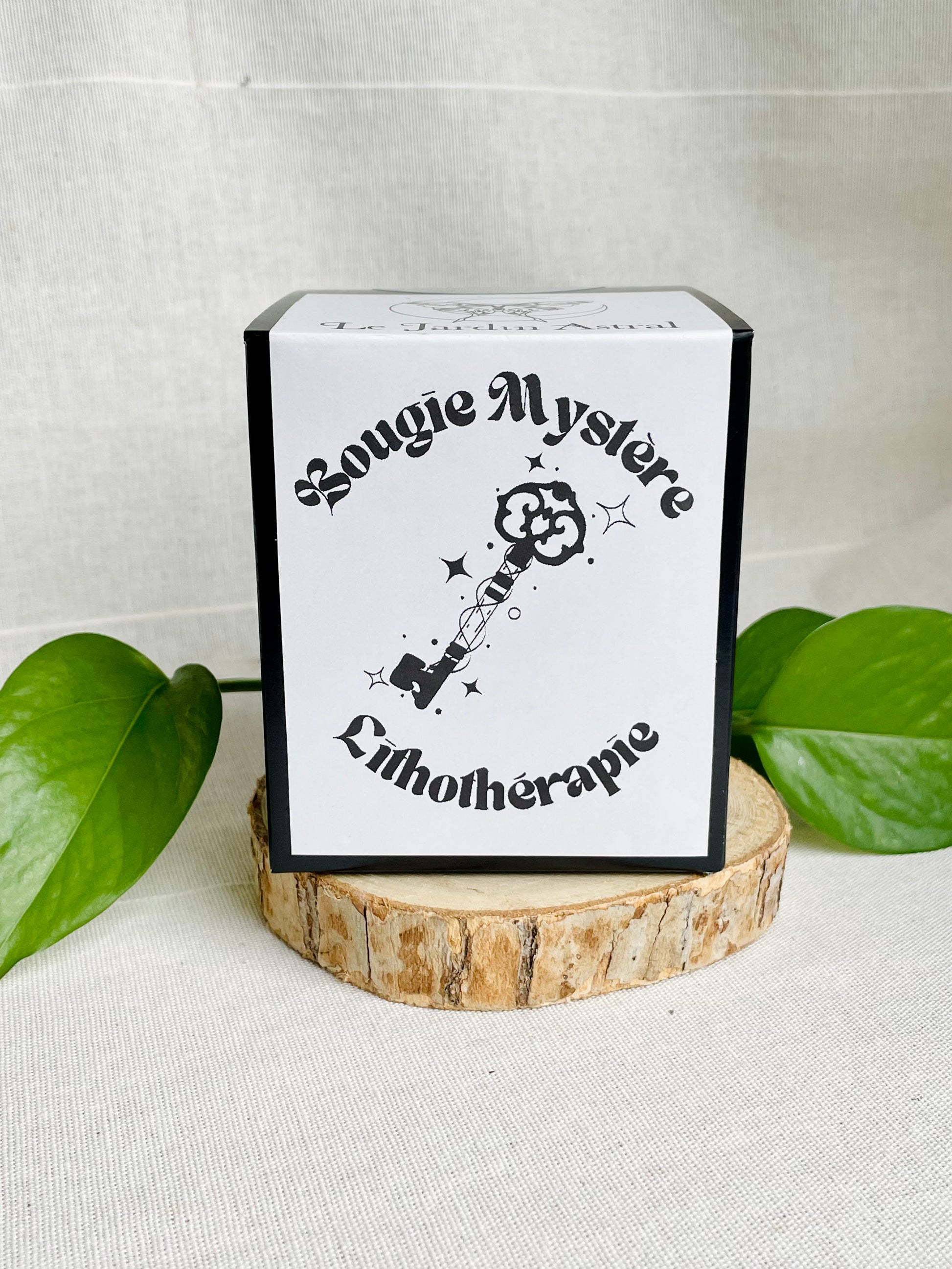 Bougie artisanale de lithothérapie avec cristaux naturels - ambiance mystique et bien-être
