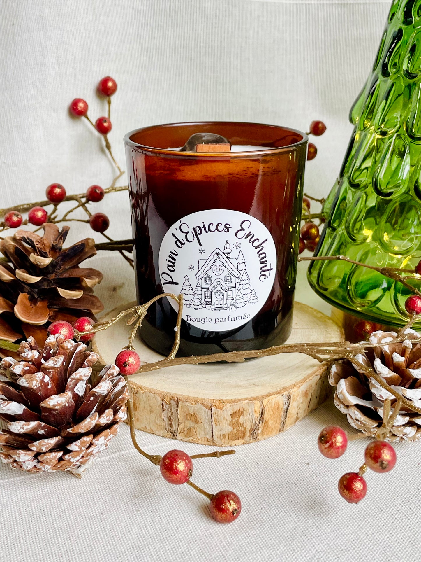 Bougie artisanale pain d'épice enchanté - vue principale