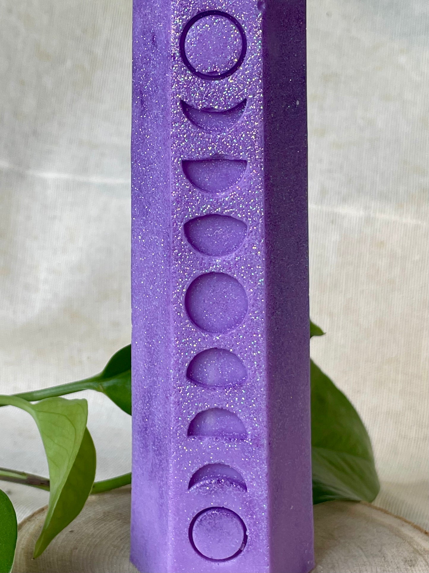 Bougie pilier phases lunaires texture cire paraffine