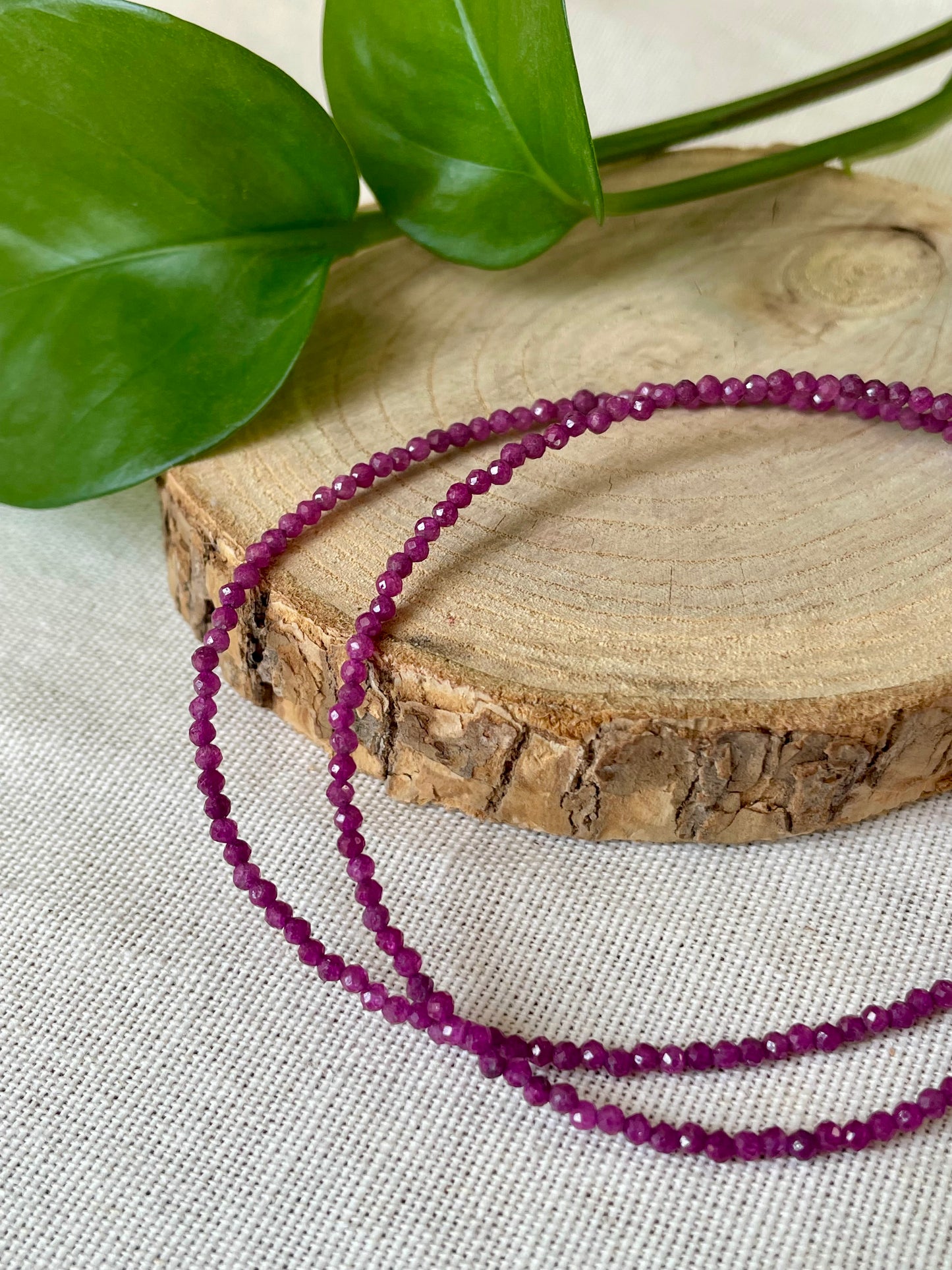 Collier facette rubis