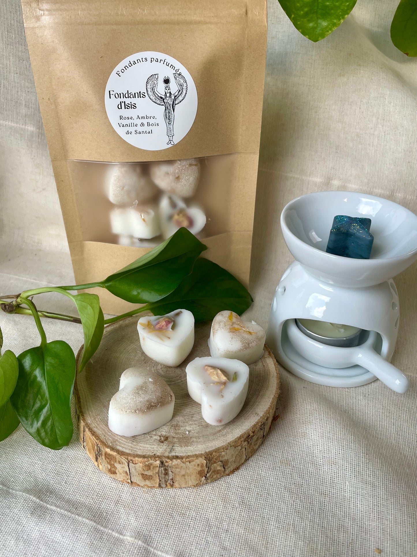 Fondants parfumés artisanaux d'Isis - Parquet de 6 fondants rose ambre vanille bois de santal
