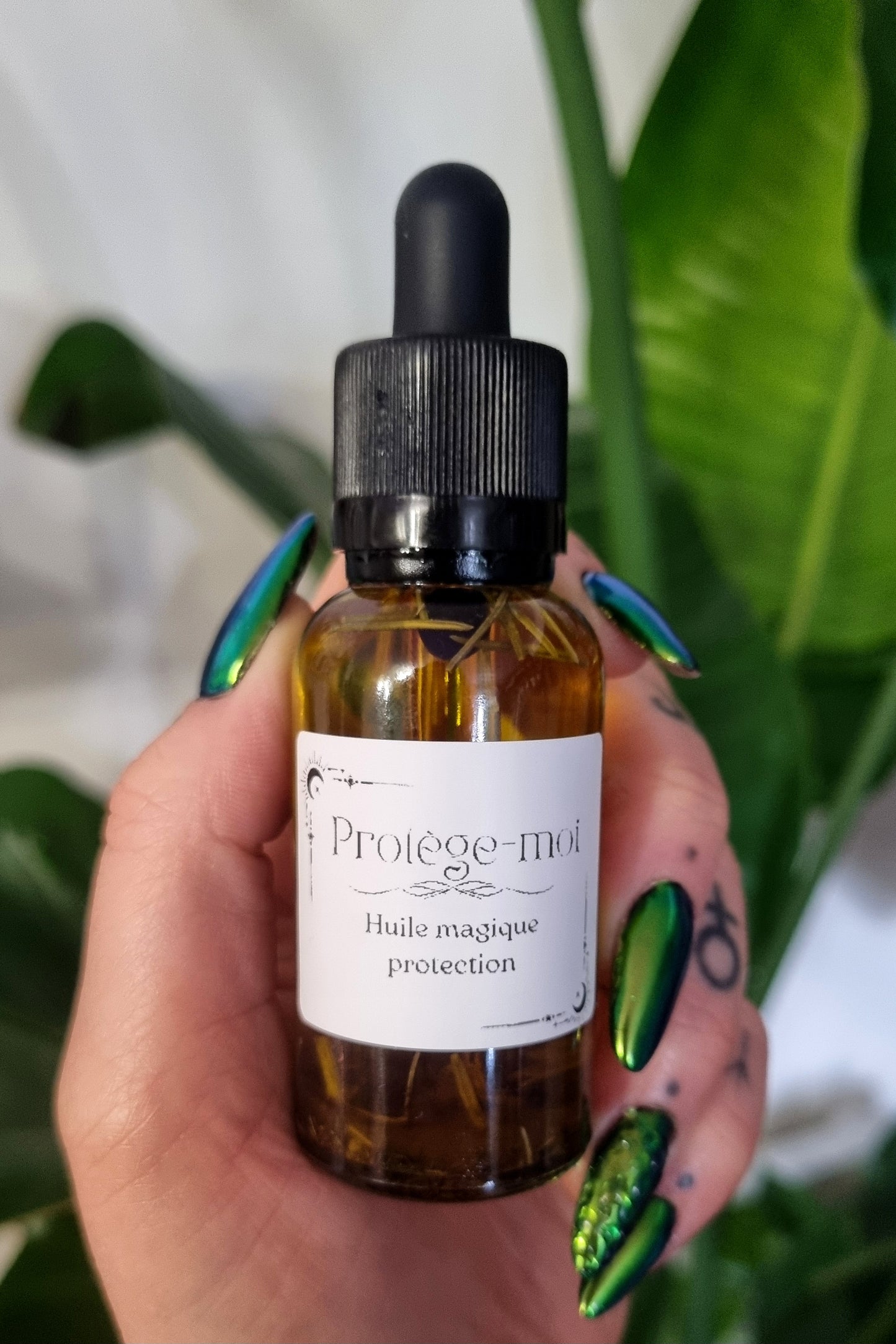 Huile magique artisanale de protection contre les énergies négatives le mauvais oeil 