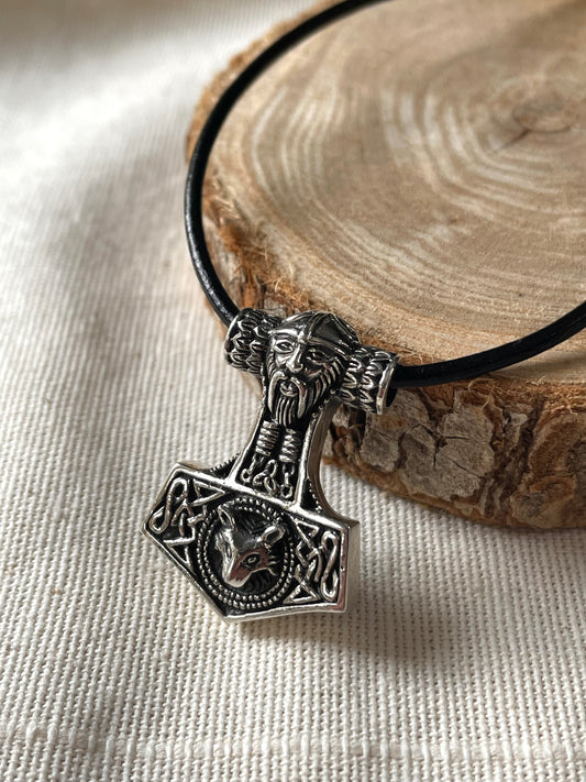 Pendentif Mjöllnir marteau de thor et tête de loup argent 925
