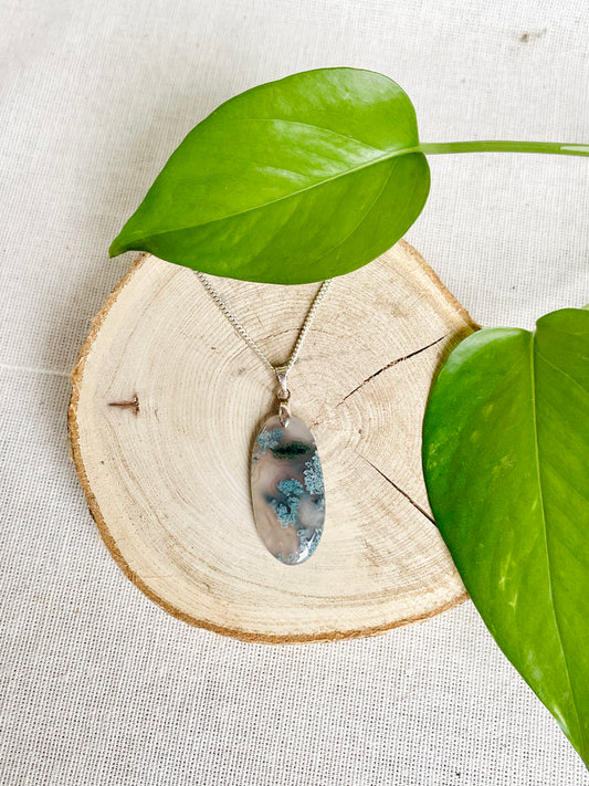 Pendentif en Agate Mousse naturelle - Pierre de lithothérapie verte avec inclusions