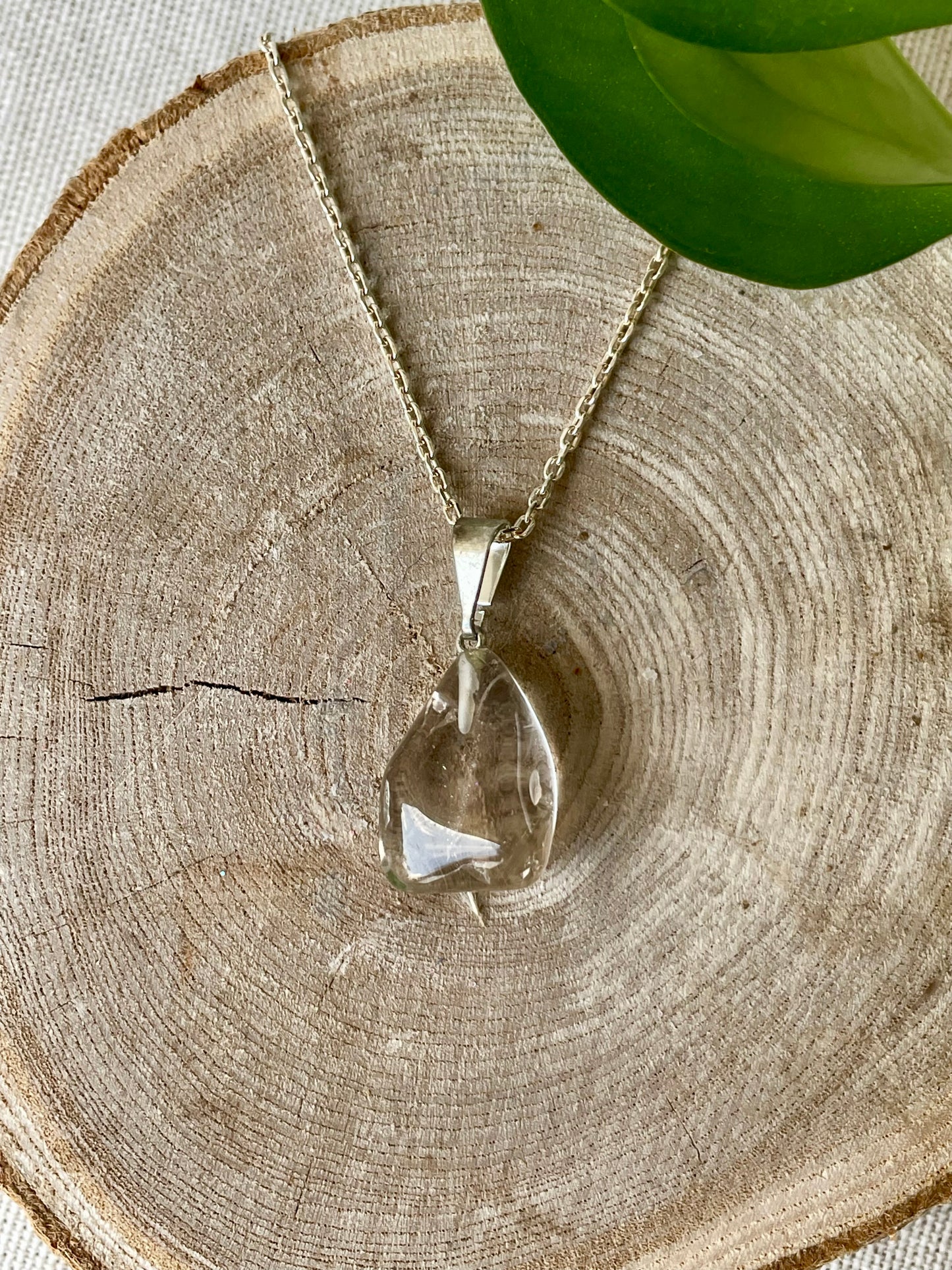 Pendentif quartz fumé pierre naturelle bijou lithothérapie
